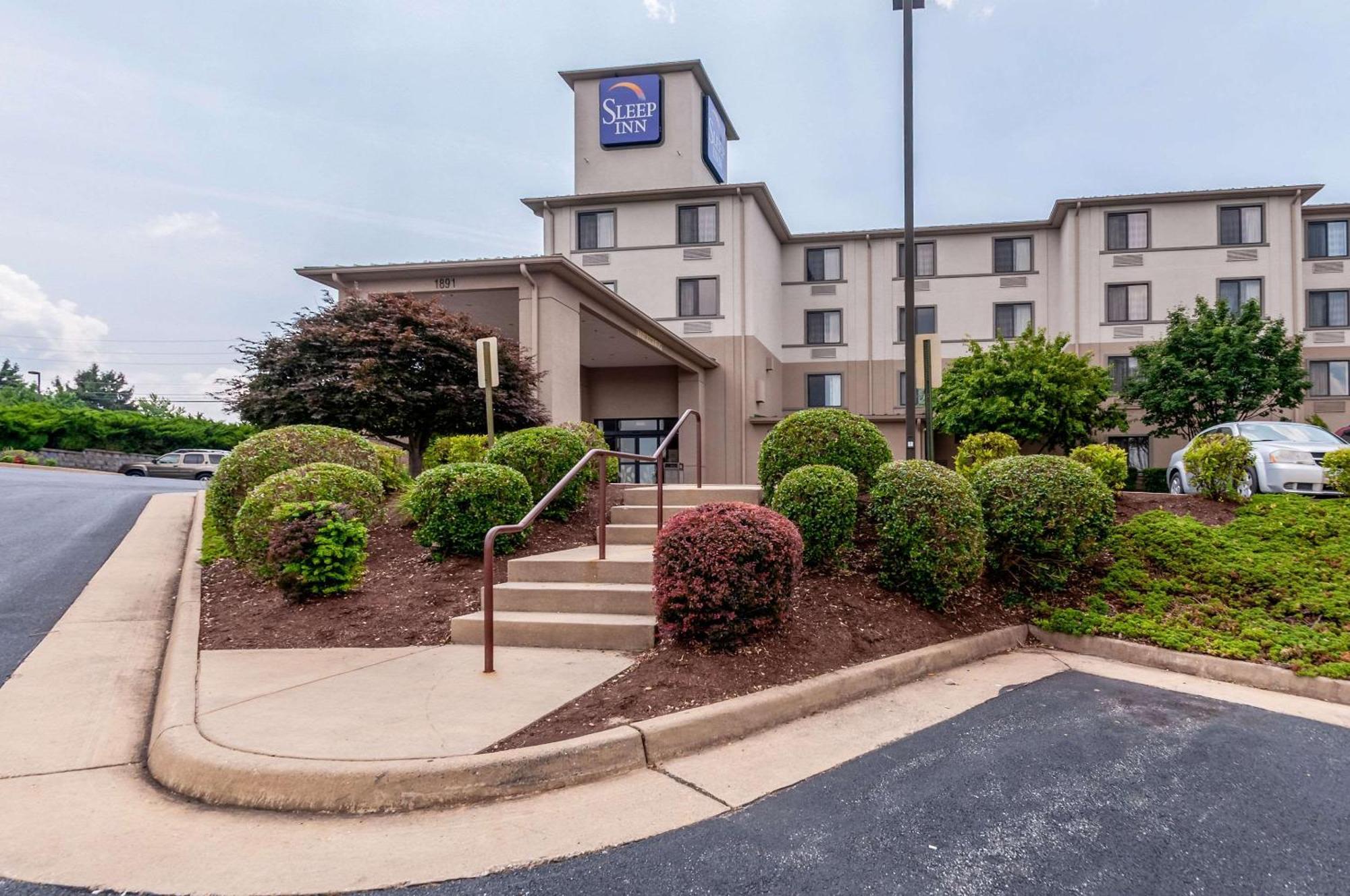 Sleep Inn & Suites Harrisonburg Near University Exterior foto